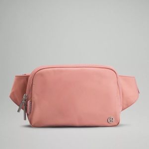 Lululemon Everywhere Belt Bag - 2L